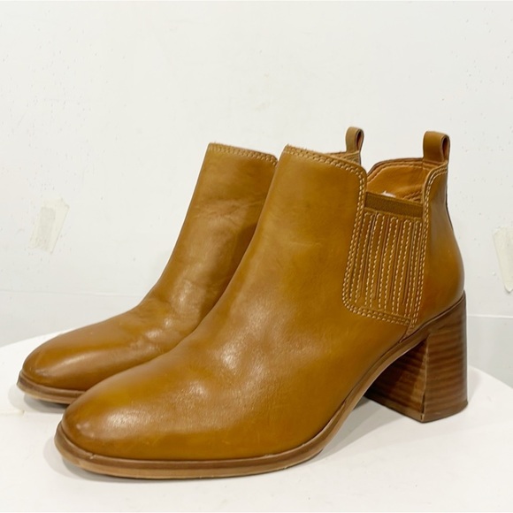 Lucky Brand Shoes - LUCKY BRAND Genuine Leather Debruh Heeled Bootie Tan Women Western Size 8.5 Zip